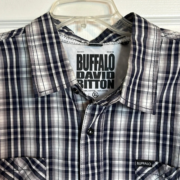 Buffalo David Bitton men’s white and blue plaid long sleeve button down shirt - Picture 2 of 9